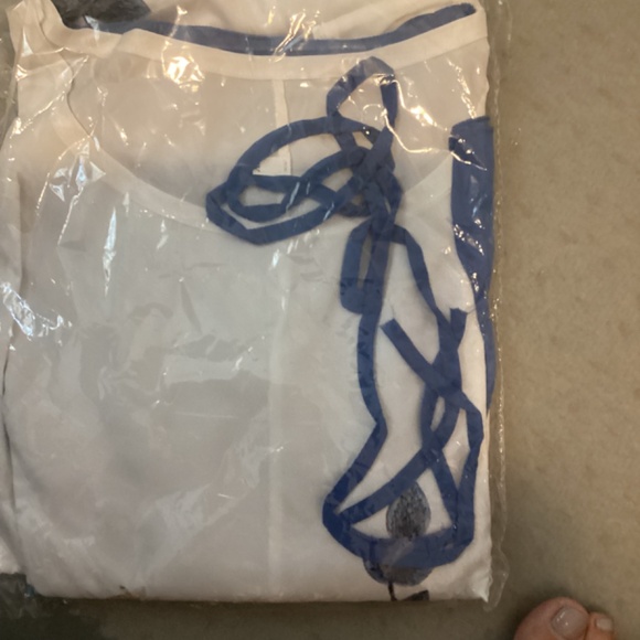 Mother of the groom dress blue flowy chiffon - Picture 2 of 2